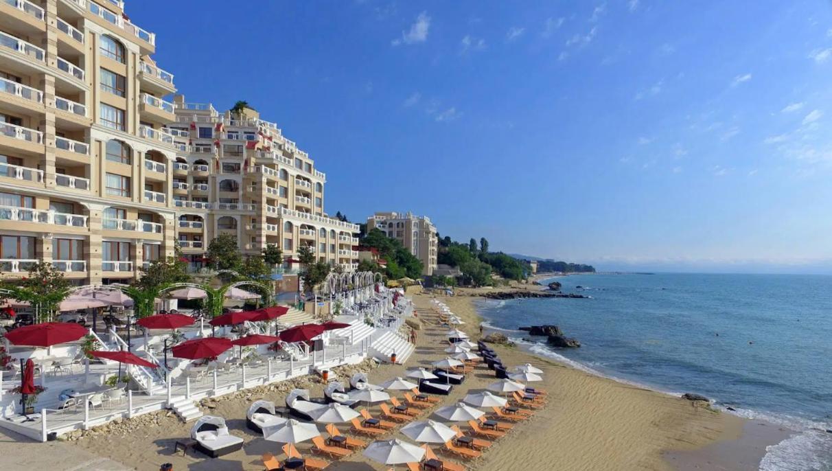 1Bd Ap In La Mer Complex Private Beach And Pool Golden Sands Exteriör bild